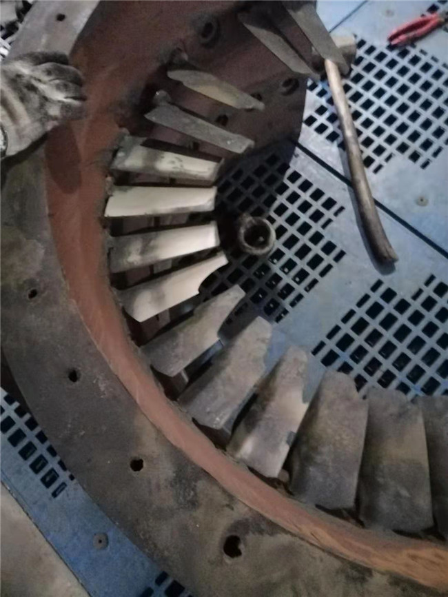 靜葉缸體損傷狀態